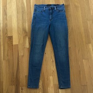 Banana Republic Premium Denim Devon Skinny Jeans in Deep Blue size 28